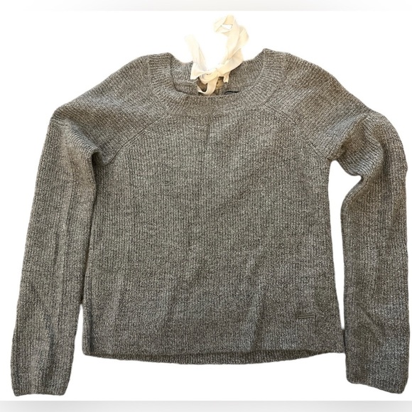 Women’s XS Abercrombie & Fitch Grey Sweater - Picture 1 of 3